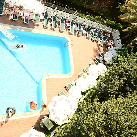 Hotell Pinar 2*