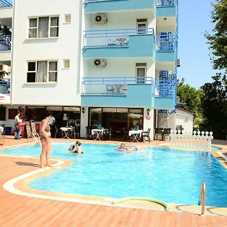 Hotell Pinar 2*