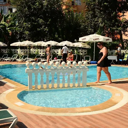 Hotell Pinar 2*